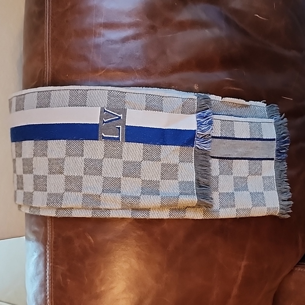 Lv Scarf - image 1